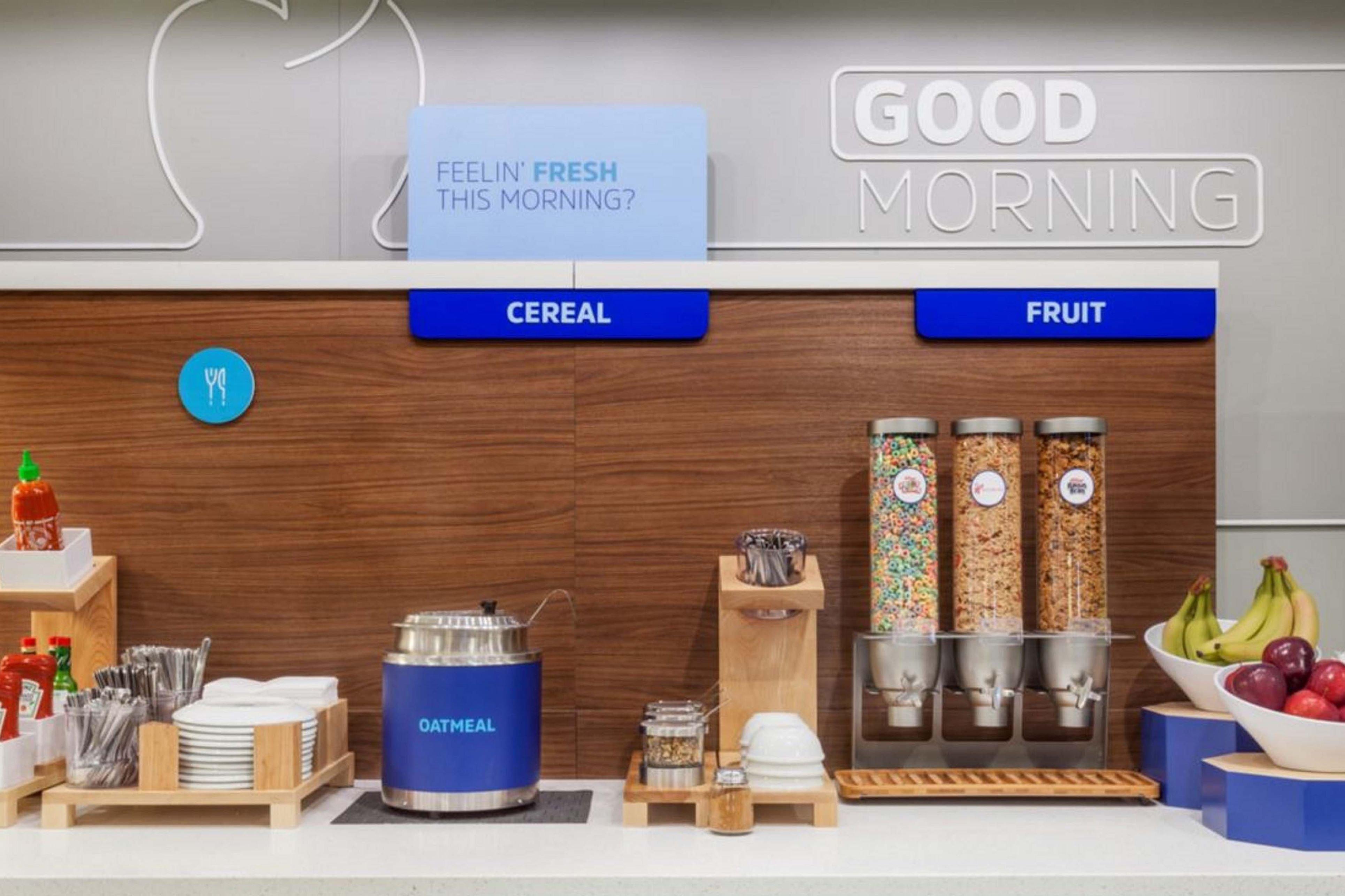 Holiday Inn Express Forest City By Ihg Ngoại thất bức ảnh