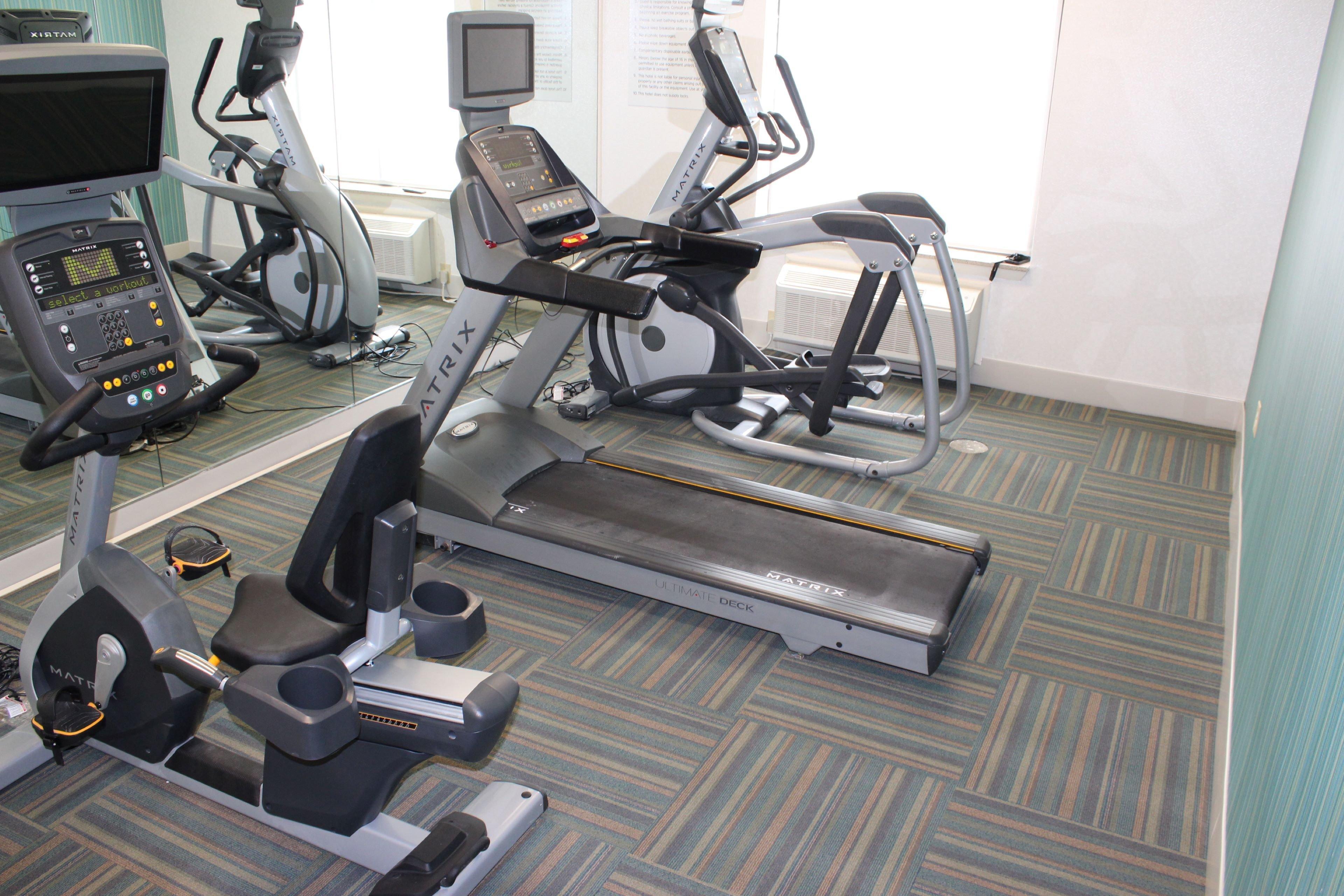 Holiday Inn Express Forest City By Ihg Ngoại thất bức ảnh